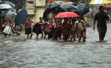  Rain holidays to school and colleges